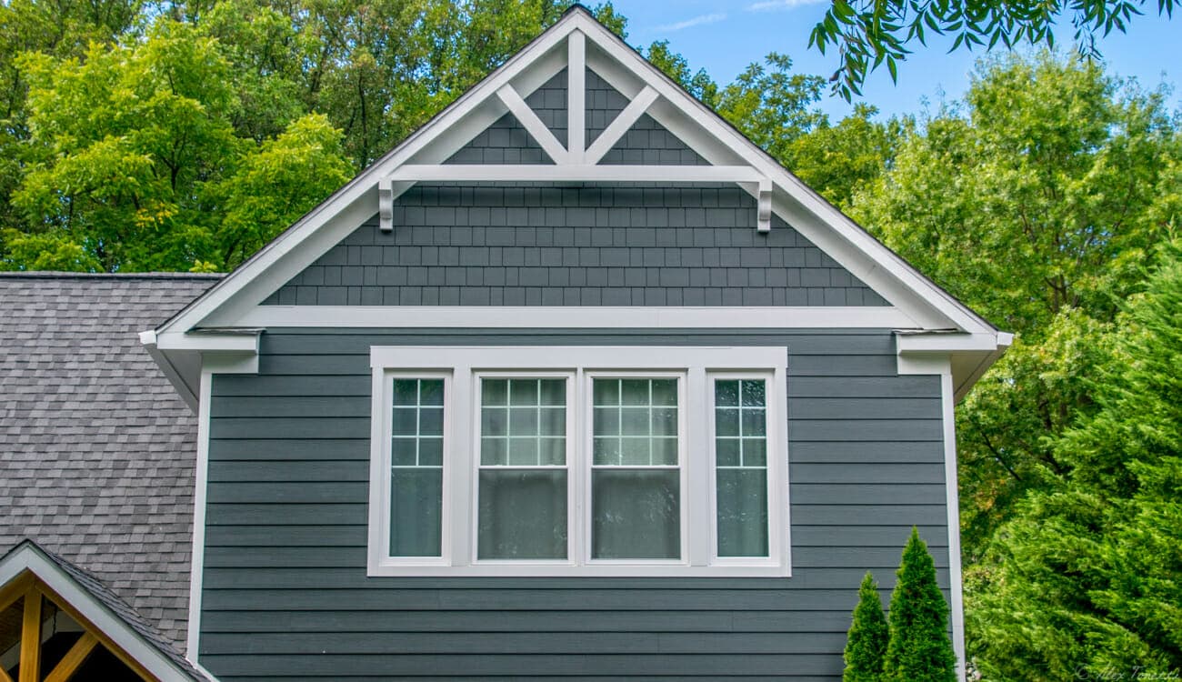 Pros & Cons of Hardie Board Siding